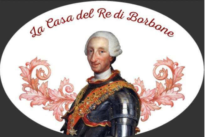 Апартаменты La Casa Del Re Borbone Неаполь Экстерьер фото