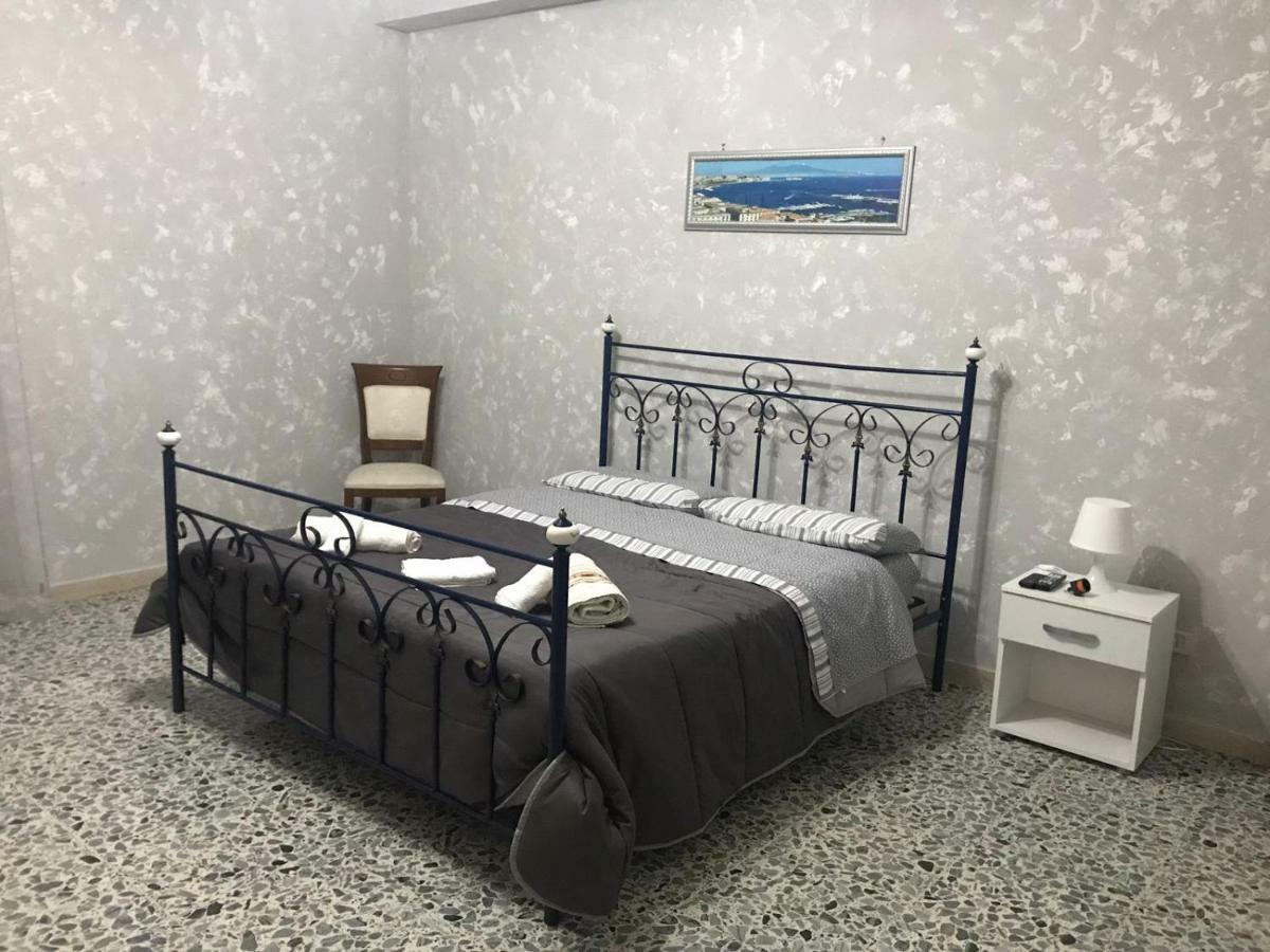 Апартаменты La Casa Del Re Borbone Неаполь Экстерьер фото