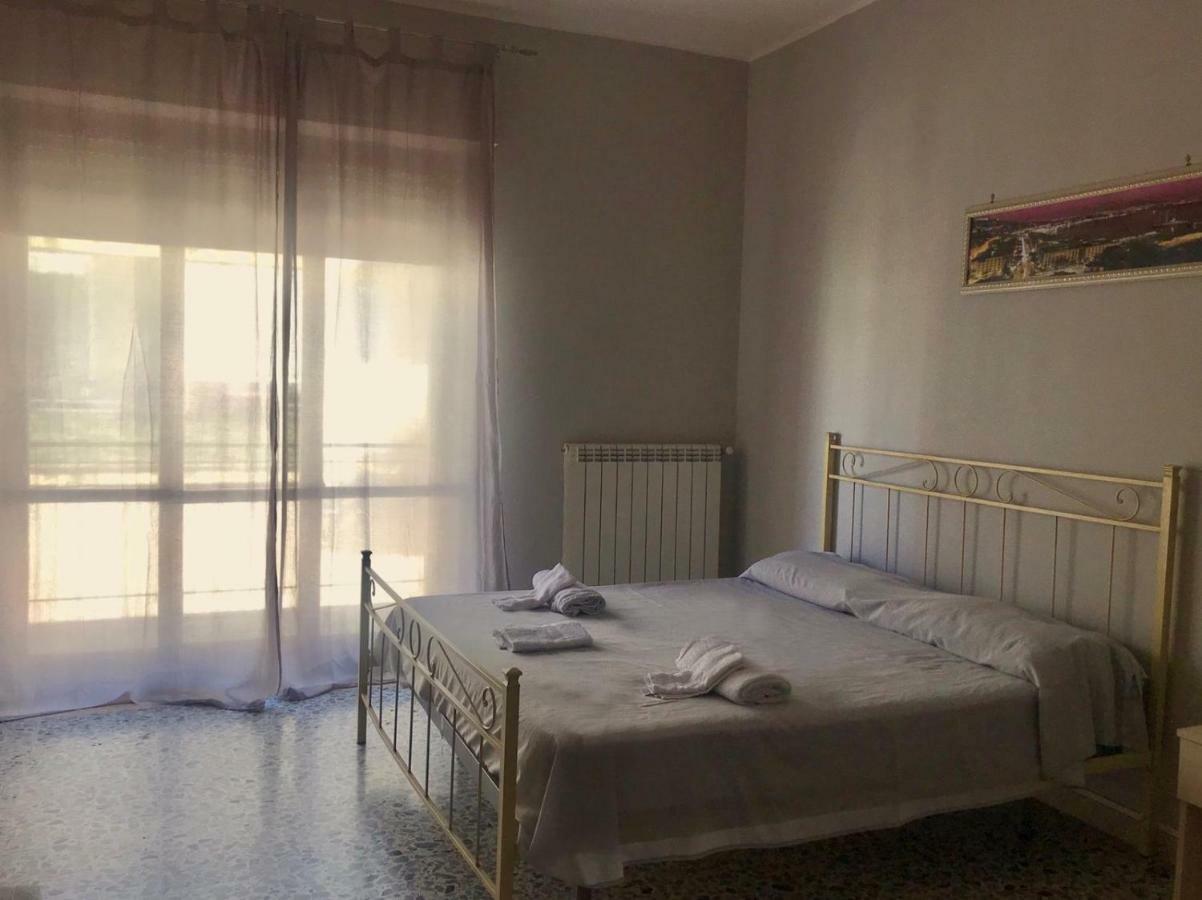 Апартаменты La Casa Del Re Borbone Неаполь Экстерьер фото